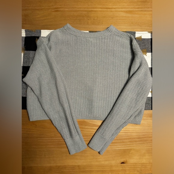 Abound Cropped Sweater - Picture 2 of 2
